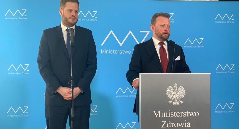 Polska podzielona na 3 strefy. Od soboty wracają obostrzenia.