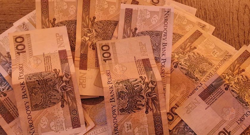 Rząd sięga do naszych kieszeni. Zobacz za co zapłacisz więcej