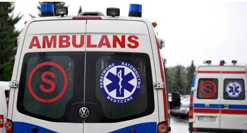 Bez wody, jedzenia i pomocy. 87-latka spędziła 8 godzin w karetce pod szpitalem 