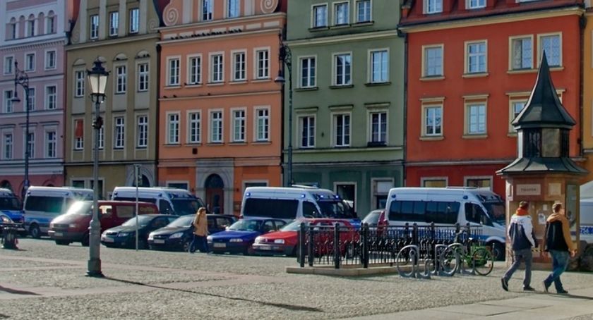 Kolejne ulice Wrocławia objęte opłatą za parkowanie