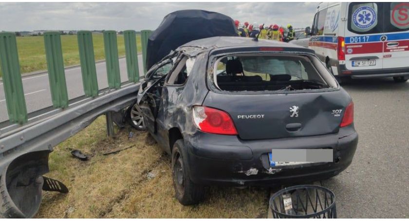 Wypadek na S8 w kierunku Kudowy. Wśród poszkodowanych jest dziecko