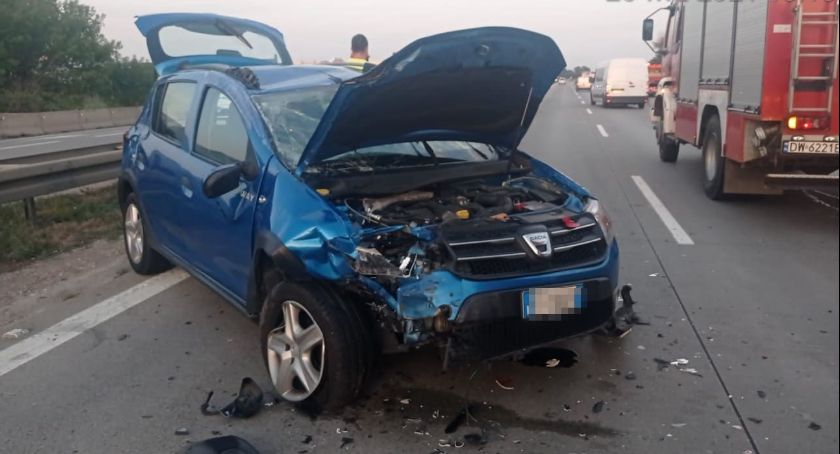 Węzeł Pietrzykowice. Kolizja dwóch aut na autostradzie A4 w kierunku Wrocławia