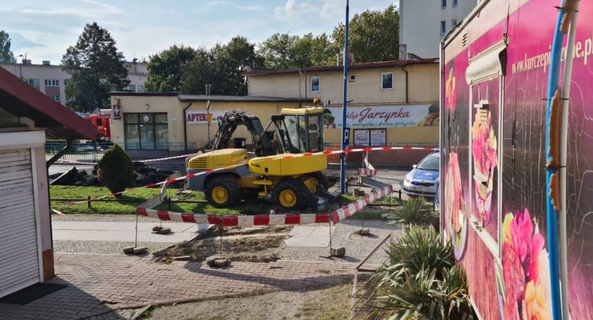 Totalny paraliż na ulicach Strzelina. Przy Wolności znaleziono bombę