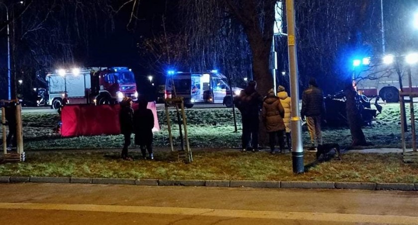 Śmiertelny wypadek na Zakrzowie. Trwają poszukiwania sprawców zdarzenia