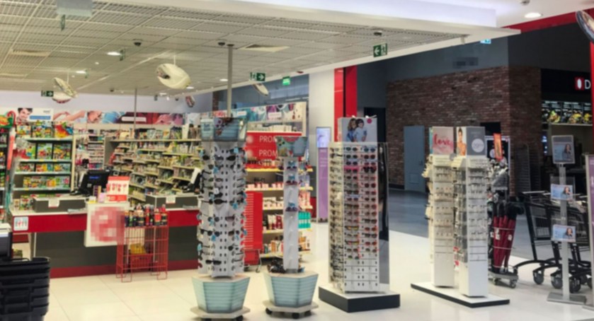 Wyszła z drogerii zapominając zapłacić... aż 6 razy. Wrocławianka ukradła produkty o łącznej wartości 8000 złotych