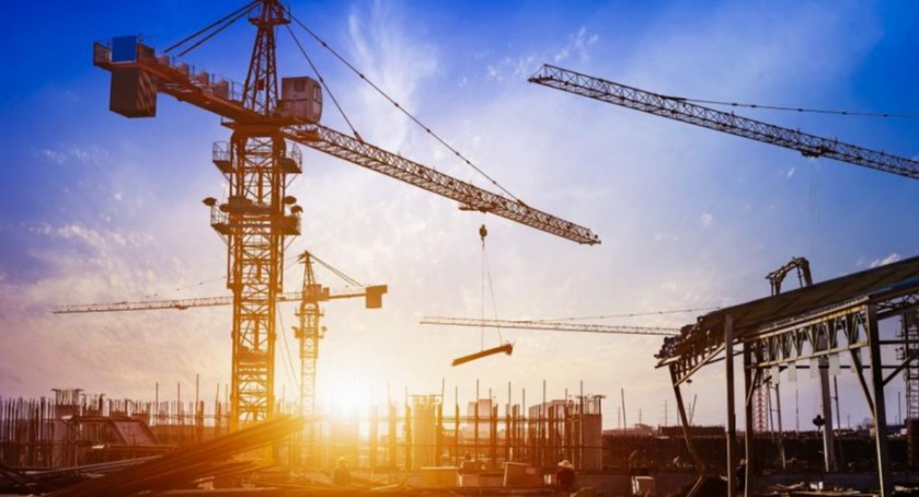 Mają już prywatną zorzę polarną i działo przeciwgradowe. Teraz właściciel siechnickich szklarni wybuduje hotel