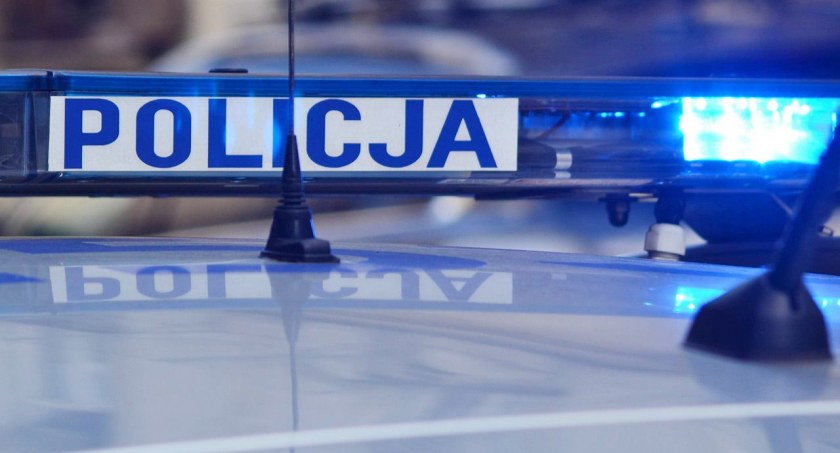 Strzały w Komendzie Powiatowej Policji w Oławie. Ranny został jeden z policjantów