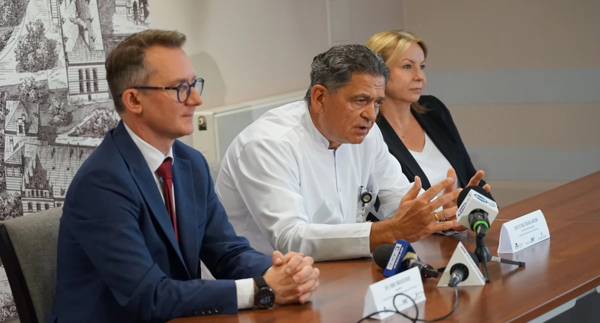 24wroclaw, Uniwersyteckie Centrum Dermatologii łączy innowacje interdyscyplinarność nowymi technologiami - zdjęcie, fotografia