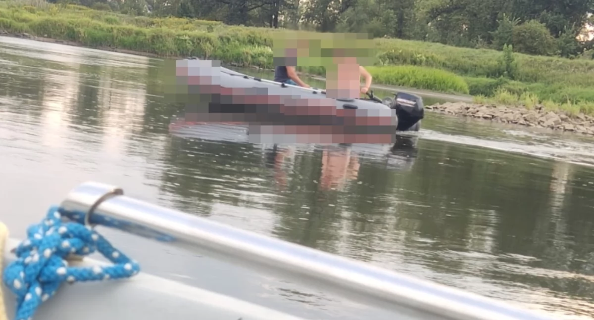 Interwencje, Policjanci zatrzymali nietrzeźwego sternika pływającego Odrze - zdjęcie, fotografia