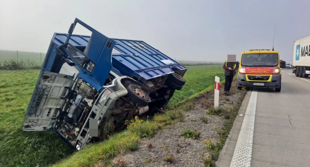 Autostrada A4, Ciężarówka pomocą humanitarną wpadła Groźna kolizja kierunku Wrocławia - zdjęcie, fotografia