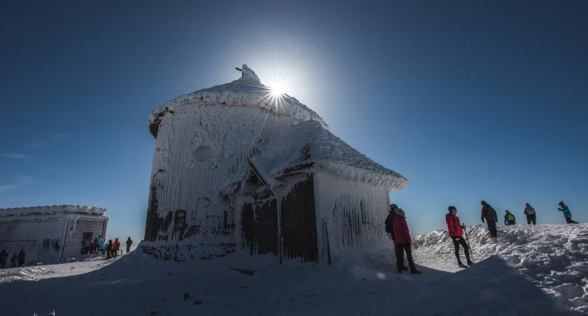 Ludzie, Święta coraz bliżej! Znajdź idealny prezent sklepie Karkonosze - zdjęcie, fotografia