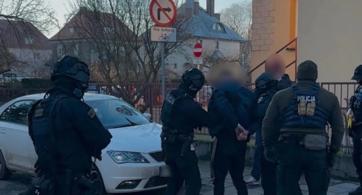 Interwencje, Zamienił życie dwóch kobiet piekło letni mieszkaniec Wrocławia zatrzymany gwałt długotrwałe znęcanie psychiczne fizyczne - zdjęcie, fotografia