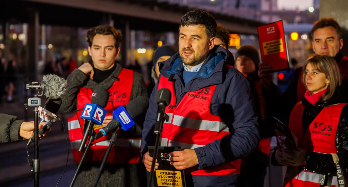 24wroclaw, Nadchodzi koniec Sutryka Ruszyła zbiórka podpisów referendum - zdjęcie, fotografia