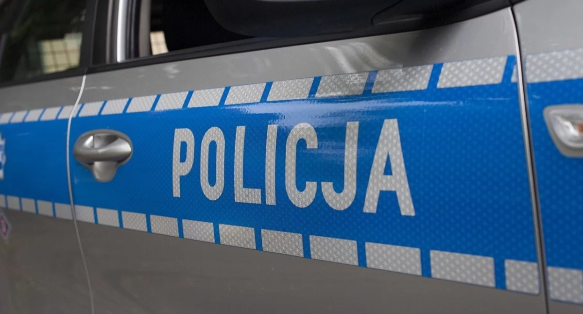 Interwencje, Pijana przyszła odebrać dziecko szkoły Czujni nauczyciele powiadomili Policję - zdjęcie, fotografia