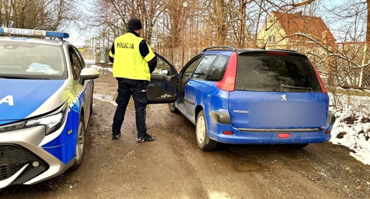 Interwencje, Kierowała wpływem narkotyków Pasażerami były dzieci wieku - zdjęcie, fotografia