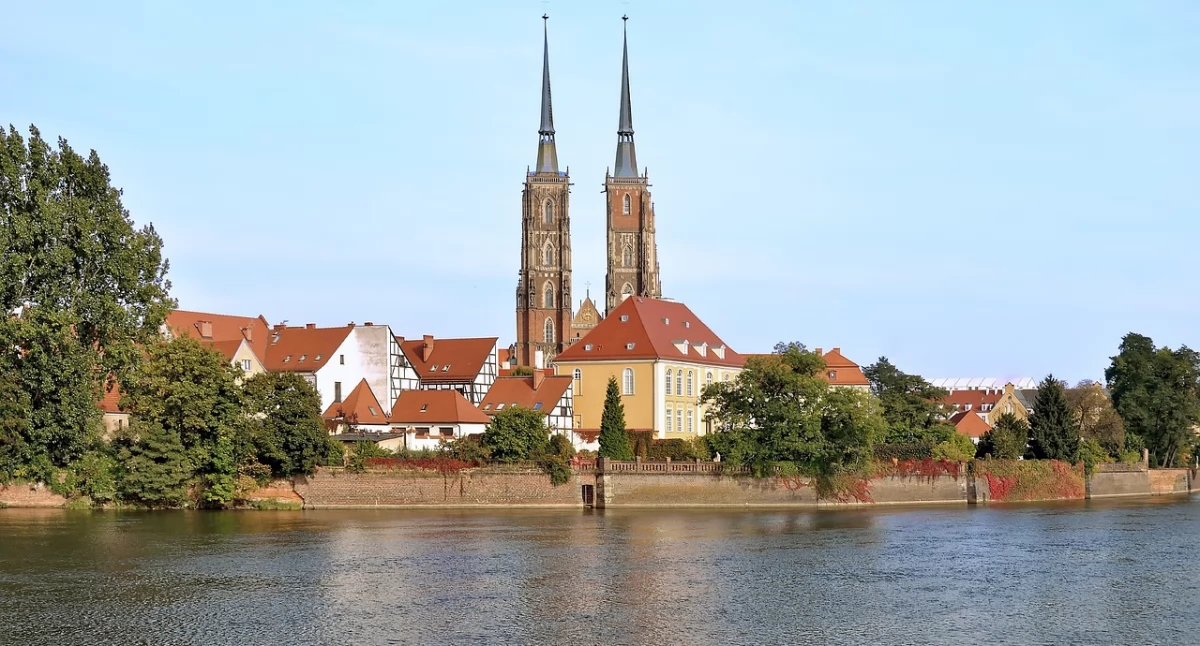 Reklama, Kiedy warto skorzystać usług adwokata Wrocławiu - zdjęcie, fotografia