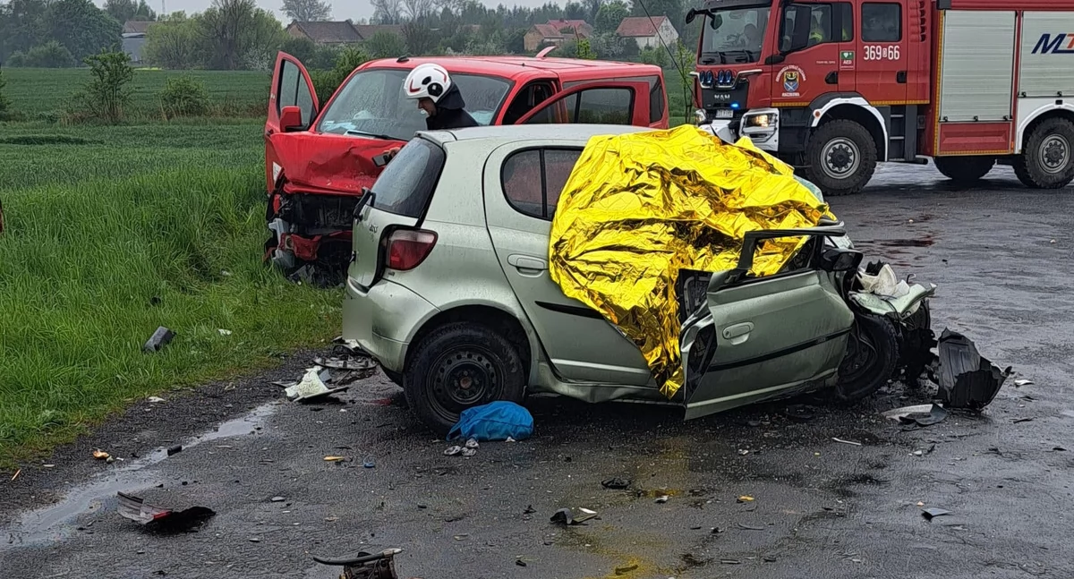Wypadki drogowe, Tragiczny wypadek powiecie legnickim letnia kobieta poniosła śmierć miejscu - zdjęcie, fotografia