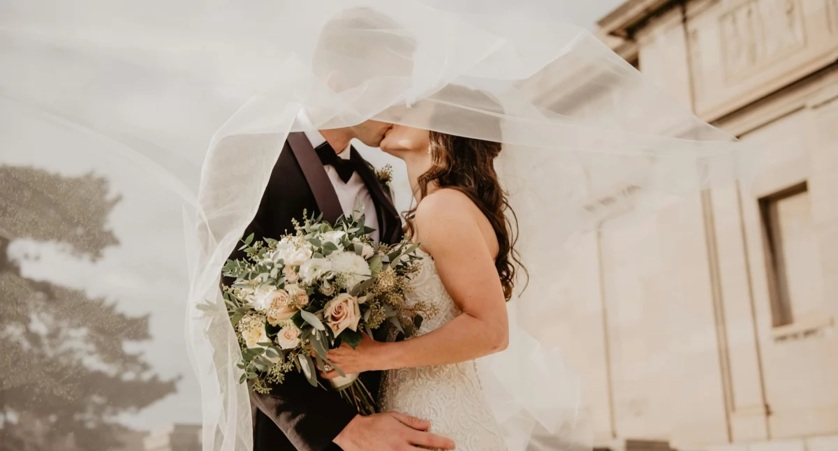 Reklama, Emocje światło detale sprawia zdjęcia ślubne naprawdę wyjątkowe - zdjęcie, fotografia