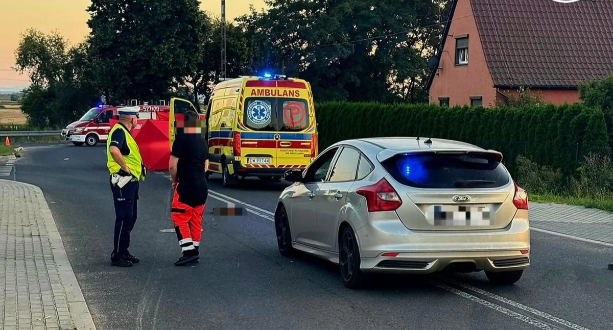 Wypadki drogowe, Tragiczny wypadek Oławą letni motocyklista zginął miejscu miał kasku uprawnień - zdjęcie, fotografia