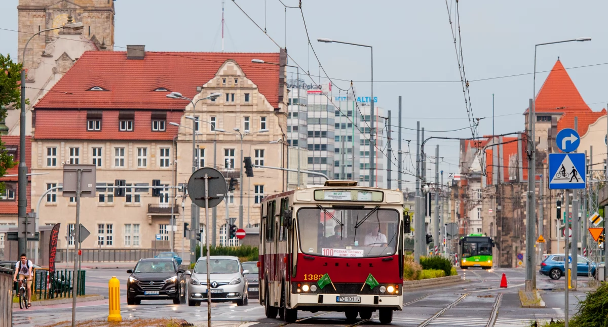 24wroclaw, Poznański Jelcz PR110 Wrocławskich Liniach Turystycznych - zdjęcie, fotografia