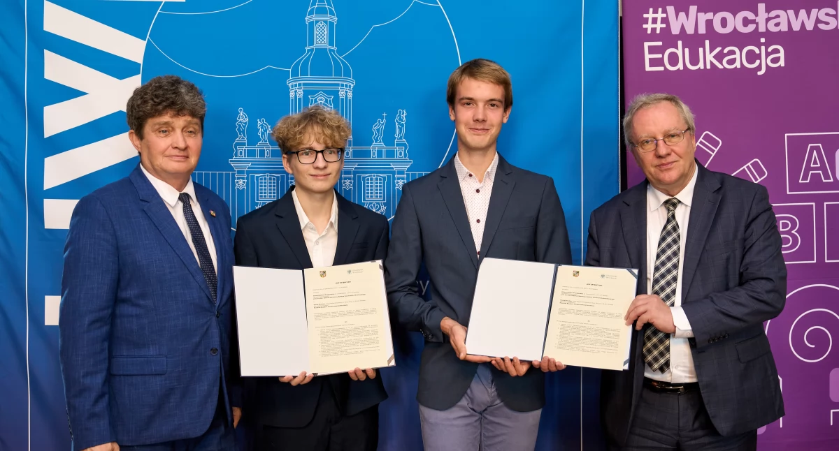 Miasto, Wrocławska „Trójka” Uniwersytet Wrocławski łączą siły! - zdjęcie, fotografia