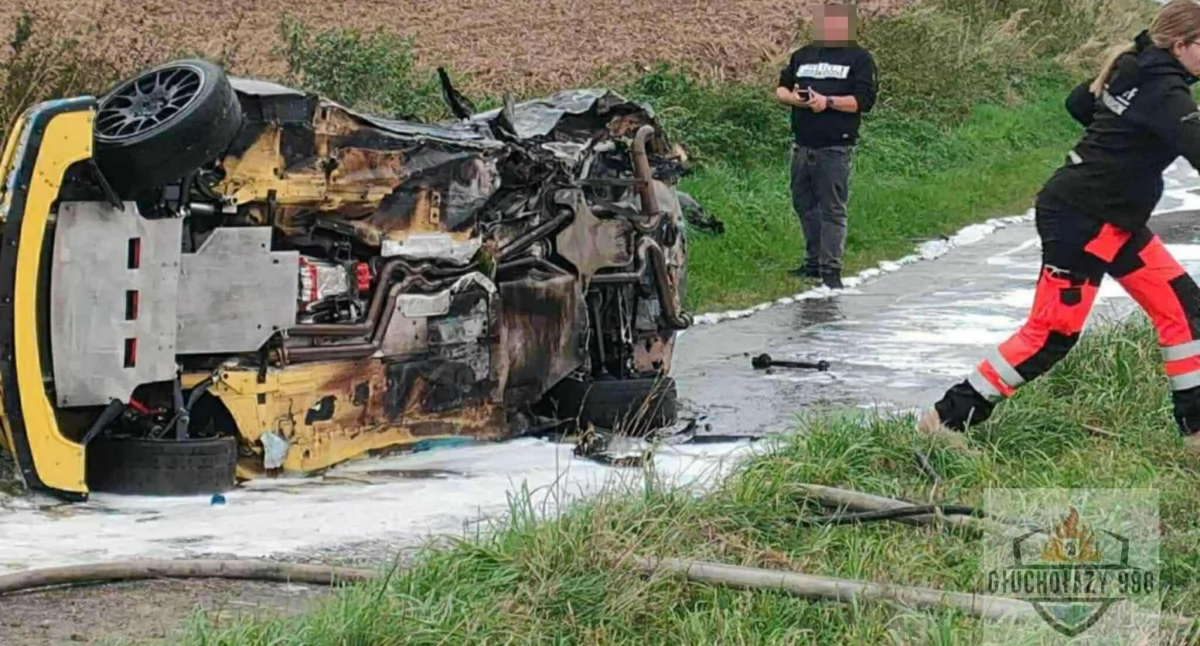    Z ostatniej chwili, Śmiertelny wypadek podczas Rajdu Nyskiego Jedna osoba żyje druga ciężkim stanie - zdjęcie, fotografia