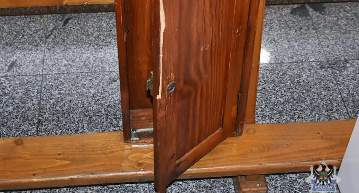 24wroclaw, Ukradł pieniądze kościoła ukrył altance Zatrzymali policjanci kryminalni - zdjęcie, fotografia