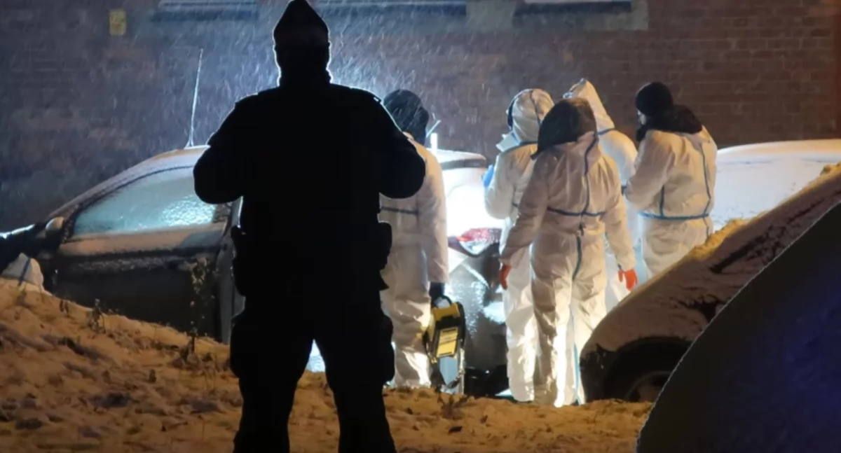 Brutalne zabójstwo funkcjonariuszy w radiowozie. Prokuratura ściga 27-letniego autora skandalicznego komentarza