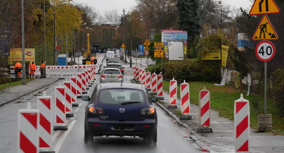 Rewolucja w transporcie na Swojczycach. Większe składy KD dają 120 nowych miejsc. Mieszkańcy wreszcie mogą odetchnąć