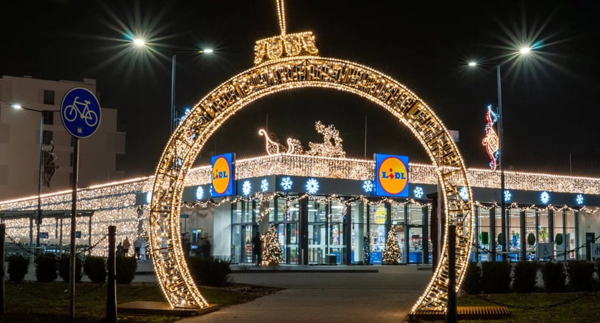 24wroclaw, Iluminacja Lidla Kasprowicza rekordy popularności efekt współpracy gwiazdami TikToka - zdjęcie, fotografia