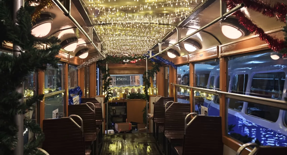 24wroclaw, Świąteczny tramwaj Bałwanek Klubu Sympatyków Transportu Miejskiego wyrusza trasę Wrocławiu Zobacz trasę rozkład jazdy - zdjęcie, fotografia