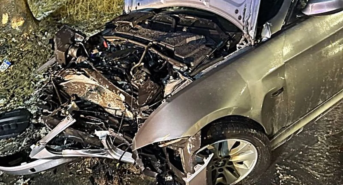 Interwencje, Sekundy decydowały wszystkim Policjanci uratowali kierowcę płonącego - zdjęcie, fotografia