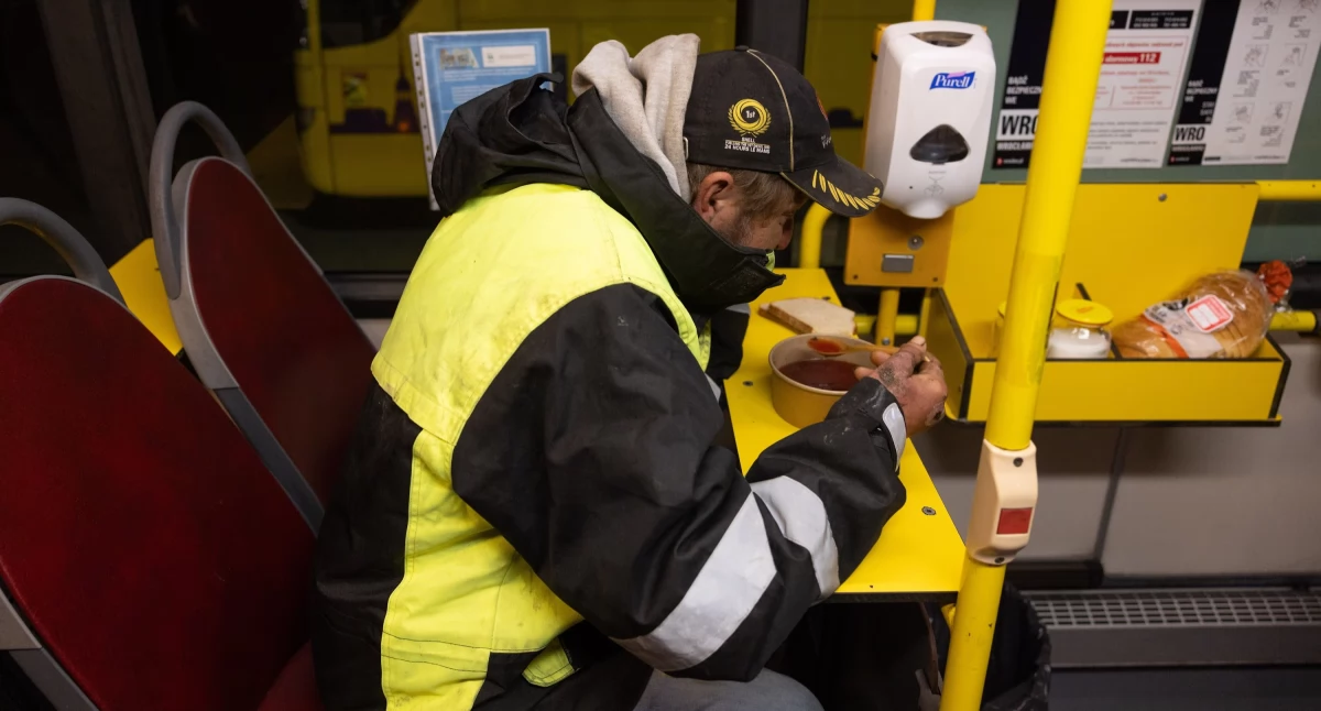 24wroclaw, Przed mroźne Wrocław wolne miejsca osób kryzysie bezdomności Reagujmy ktoś potrzebuje pomocy! - zdjęcie, fotografia