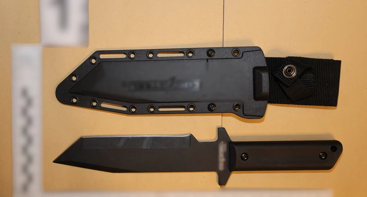    Z ostatniej chwili, latka ugodziła nożem latkę Wrocławiu Nastolatka zatrzymana publikacji wizerunku - zdjęcie, fotografia