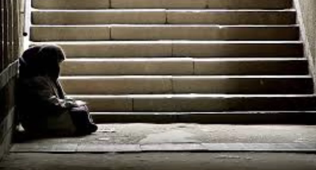 Interwencje, nocne mrozy stają zagrożeniem życia latek kryzysie bezdomności zmagał zimą samotnością - zdjęcie, fotografia