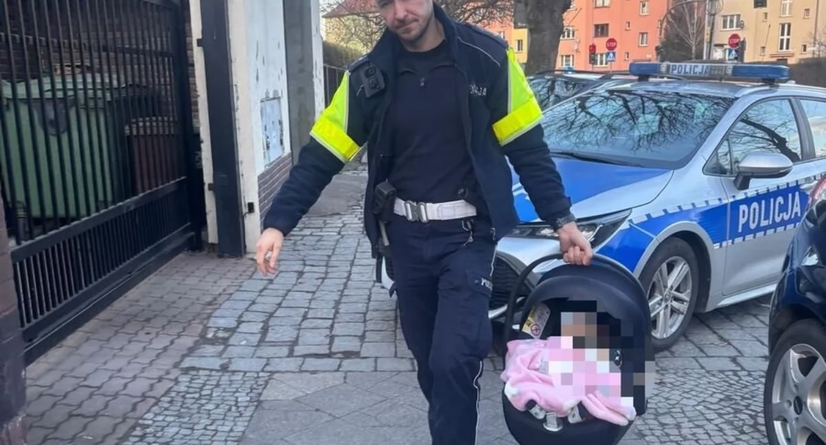 Interwencje, Dramatyczna interwencja Legnicy Półroczne dziecko uratowane dzięki błyskawicznej reakcji służb - zdjęcie, fotografia