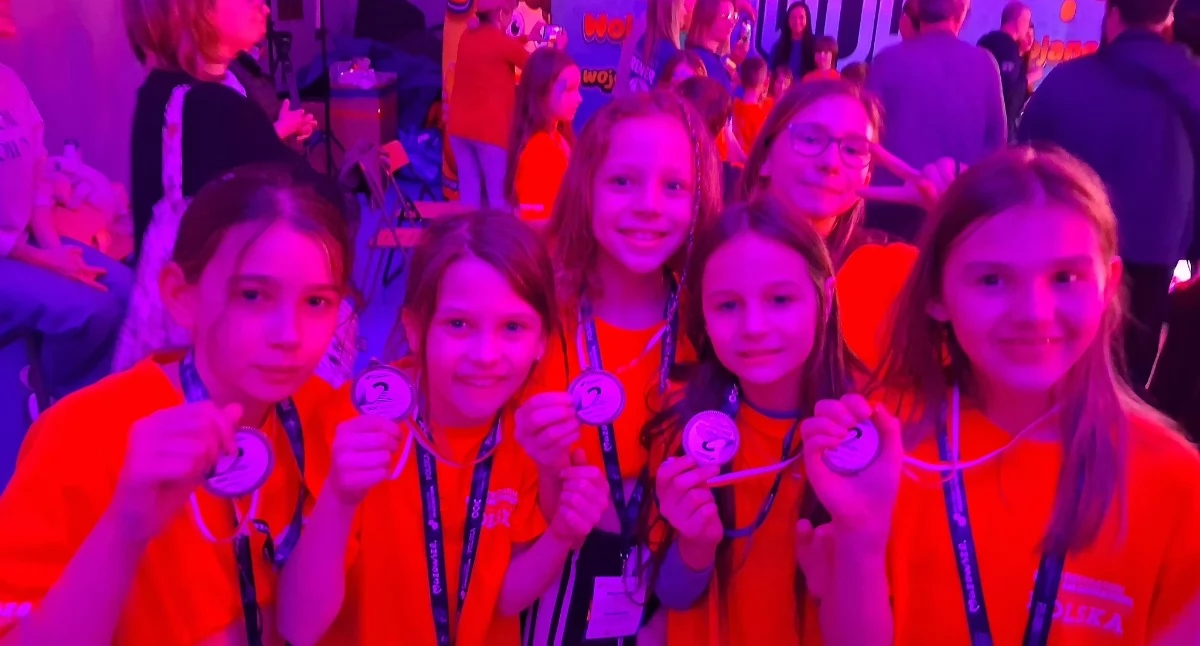 24wroclaw, Wielki sukces uczniów Siechnicach drużyny szansą wylot - zdjęcie, fotografia