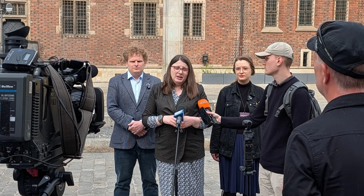24wroclaw, Posłanka Marta Stożek zawiadamia Chodzi umowy miasta Wrocław niewyemitowany materiał - zdjęcie, fotografia