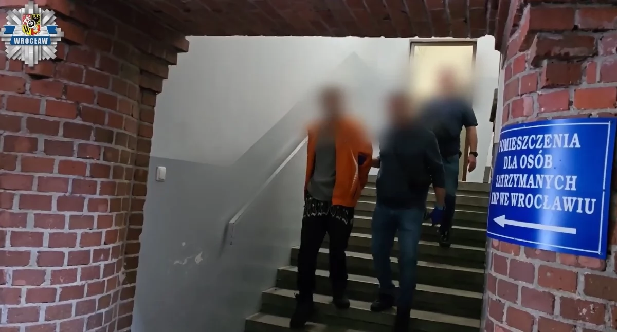 Interwencje, KRWAWY WROCŁAWIU POWSTAŃCÓW ŚLĄSKICH OSOBY RANNE LATEK ZATRZYMANY SAMEGO - zdjęcie, fotografia