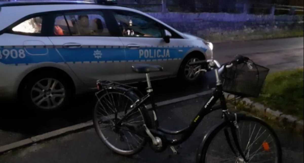 Miał stawić się na dozór. Wsiadł po alkoholu na rower i ruszył nocą na komisariat