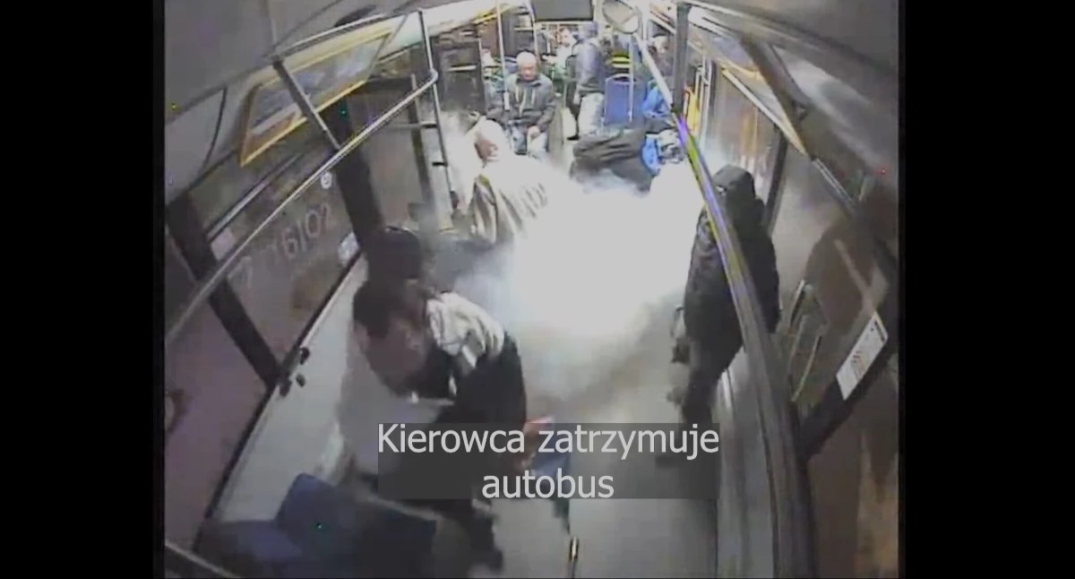 Monocykl elektryczny uruchomił się w autobusie. MPK publikuje nagranie i ostrzega