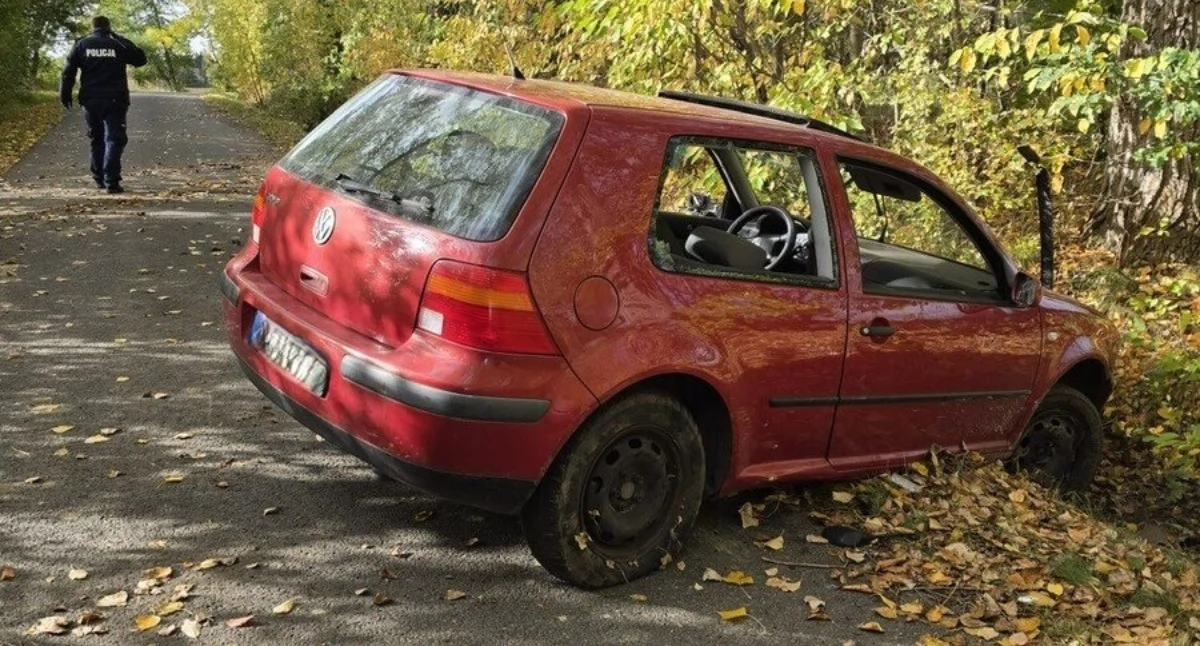 Zgłosiła potrącenie, którego nie było. Potem wyszły na jaw lewe tablice, pocisk z wojny i kolejne kolizje