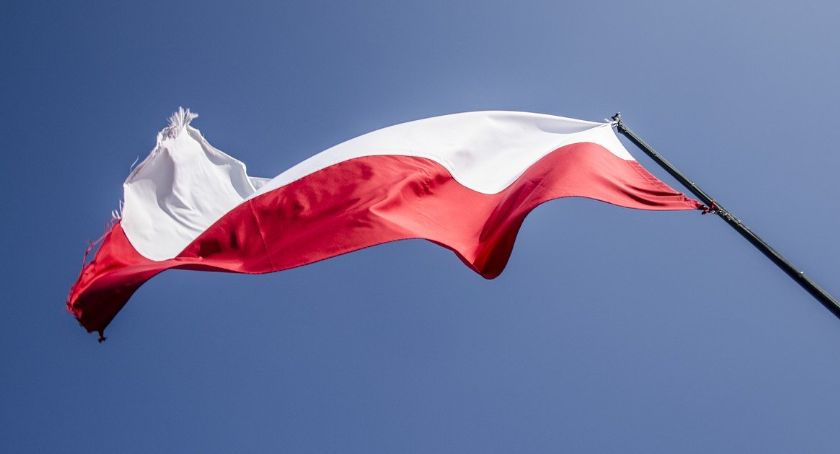 flaga Rzeczypospolitej 