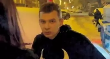 Wrocławscy policjanci poszukują osób, które mogą posiadać informacje w sprawie pobicia