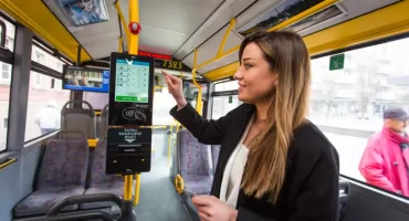 Biletowa rewolucja URBANCARD: autobusami do Wiszni Małej i Żórawiny pojedziemy bez gotówki