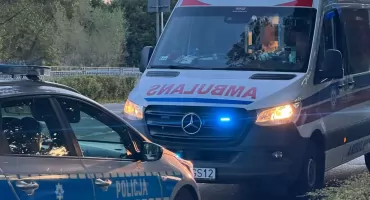 Dramatyczne chwile na Krzywoustego. Świadkowie uratowali życie młodemu mężczyźnie. FILM