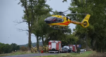 Poważny wypadek na trasie Niedaszów-Strzegom. Pięć osób rannych. Na miejscu lądował śmigłowiec LPR