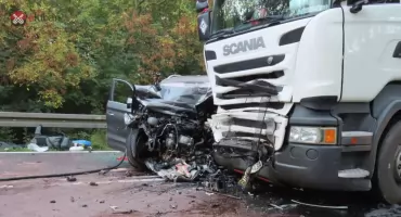 Rodzinny powrót z wakacji zamienił się w koszmar. Matka nie żyje, dzieci i mąż walczą o życie w szpitalu