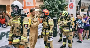 1142 powody do dumy. Za nami Sky Tower Run 2025. Rekordowa frekwencja biegu po schodach we Wrocławiu