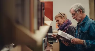 Noc Księgarń w Muzeum Architektury. Spotkania, komiksy i literatura w niezwykłej przestrzeni